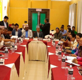 सरकारलाई मेयर्स फोरमको चेतावनी : विद्यालयमा आइतबारे बिदा फिर्ता नलिए कानुनी प्रक्रियामा जान्छौँ