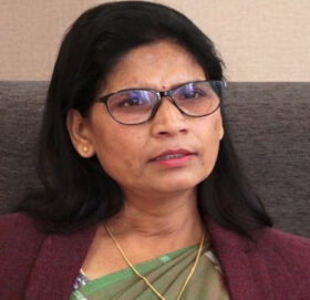 एमाले संसदीय दलको उपनेतामा पद्या अर्याल