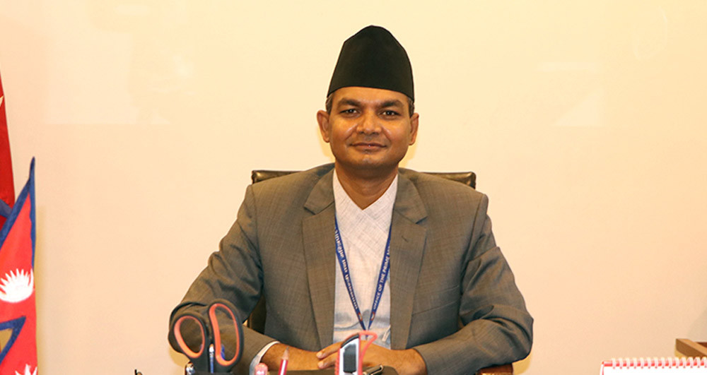 मन्त्रालय घटेपछि कृष्णहरि पुष्करसहित ६ सचिव ‘अतिरिक्त’मा, २३ सचिवको जिम्मेवारी हेरफेर