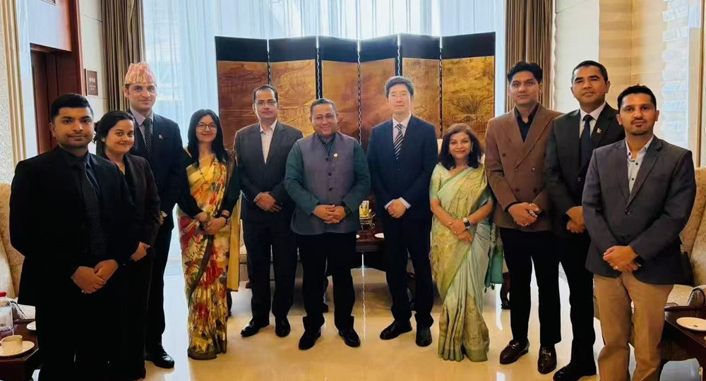 परराष्ट्रमन्त्री शिशिर खनाल बेइजिङमा