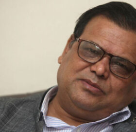 सुन तस्करीमा संलग्न पूर्वसभामुख कृष्णबहादुर महराले छाडे नेकपा