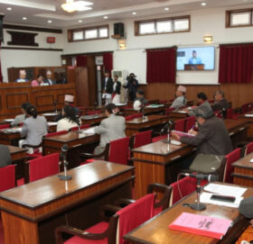 सरकारलाई सांसद घिमिरेको प्रश्न : शिक्षामन्त्रीलाई कस्तो कारबाही हुँदैछ ?