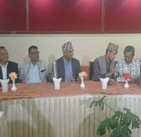 केन्द्रीय पदाधिकारीसहित एकैपटक १८३ जनाले छोडे राप्रपा