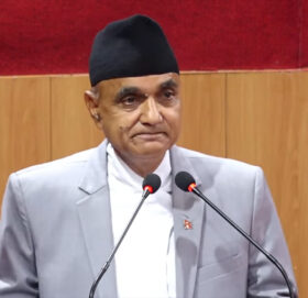 कर्णालीका मुख्यमन्त्री यामलाल कँडेलले दिए राजीनामा