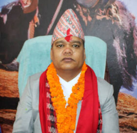 लाइसेन्स विवादमा राजीव खत्रीले भ्रम फैलाएको मन्त्री थापाको आरोप, अभिव्यक्ति हटाउन आग्रह