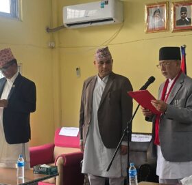 सुदूरपश्चिमका नवनियुक्त मुख्यमन्त्री भट्टले लिए शपथ