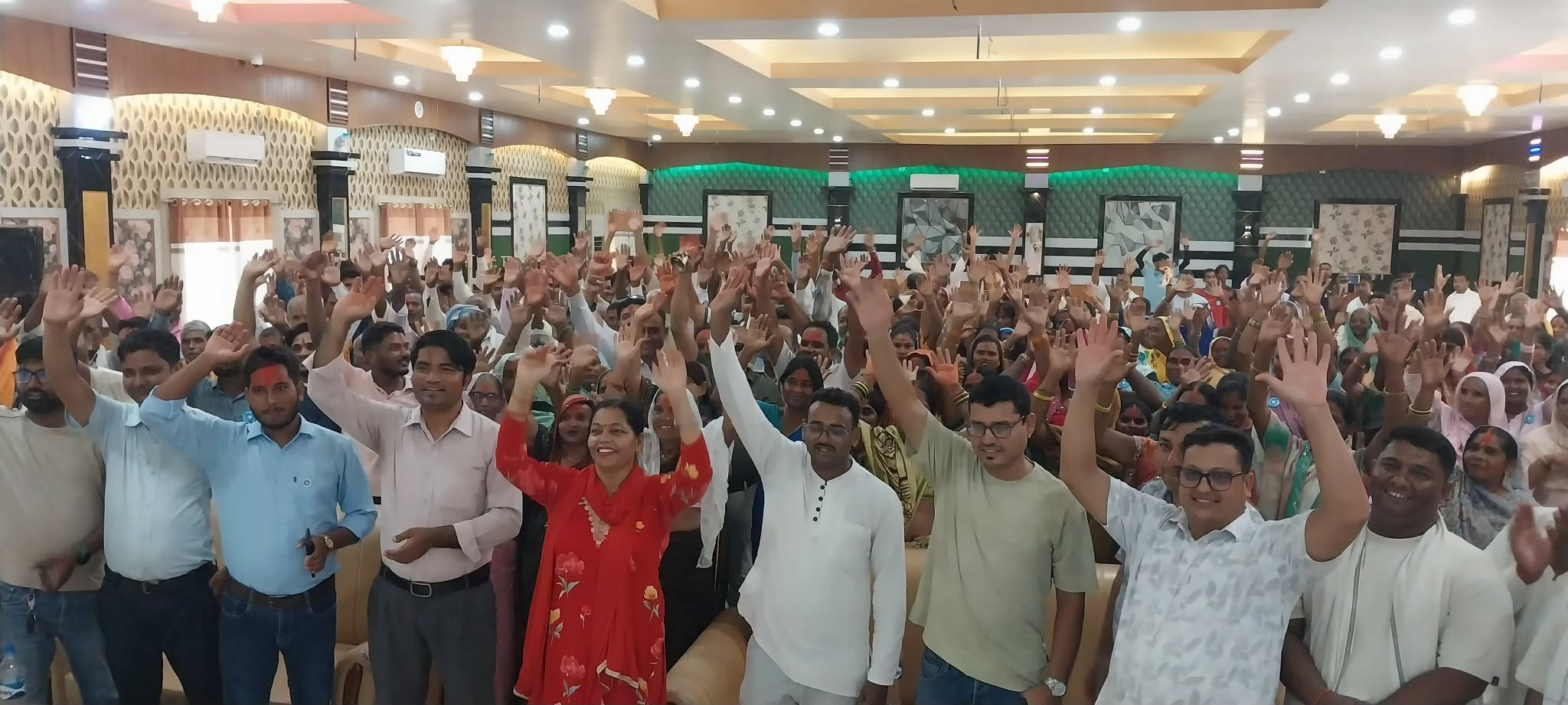 नवलपरासीमा कांग्रेस र जनमतका पालिका सभापति समूहसहित रास्वपामा प्रवेश