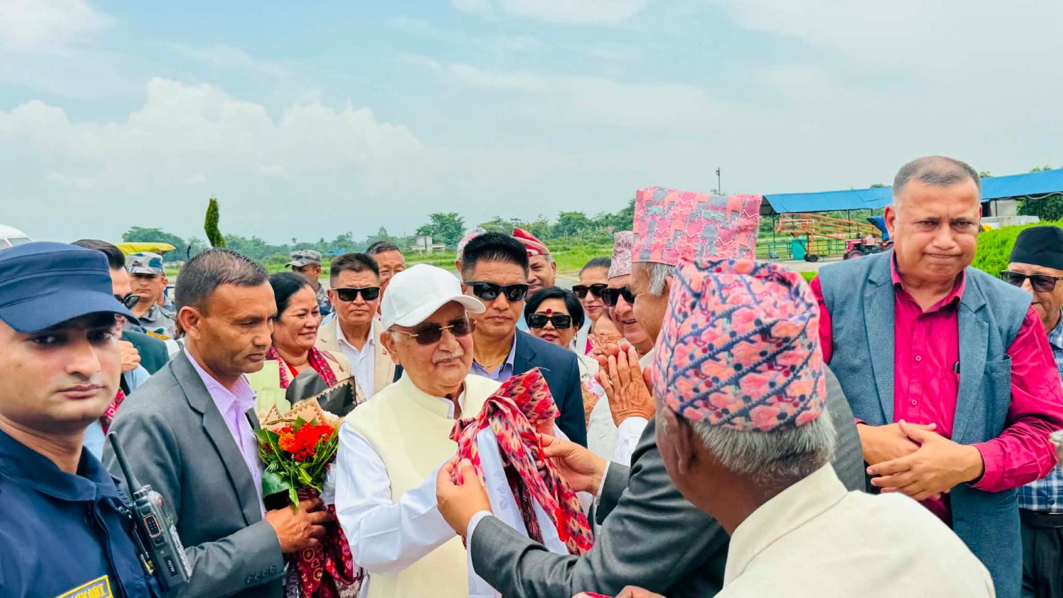 झापा र इलामबाट सार्वजनिक कार्यक्रममा फर्किँदै ओली