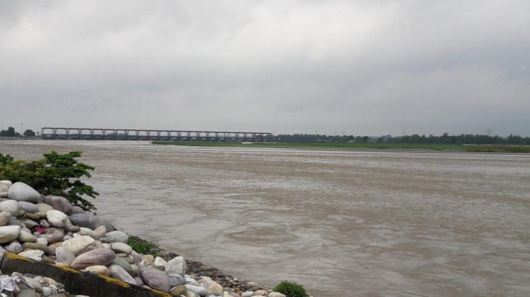 महाकाली नदीमा हाम फालेकी महिलाको उद्धार