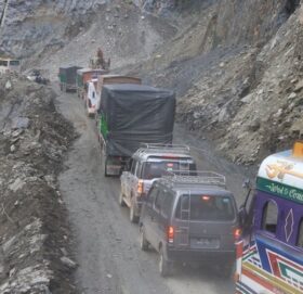 पहिरो पन्छाएपछि सञ्चालनमा आयो पृथ्वी राजमार्ग