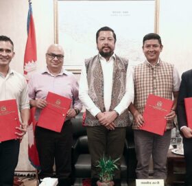 ऊर्जामन्त्री श्रेष्ठले गरे तीन जना नयाँ सल्लाहकार नियुक्त