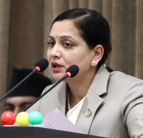 स्वास्थ्यकर्मीमाथि आक्रमण गर्नेलाई ५ वर्षसम्म कैद र ५ लाख जरिबाना प्रस्ताव