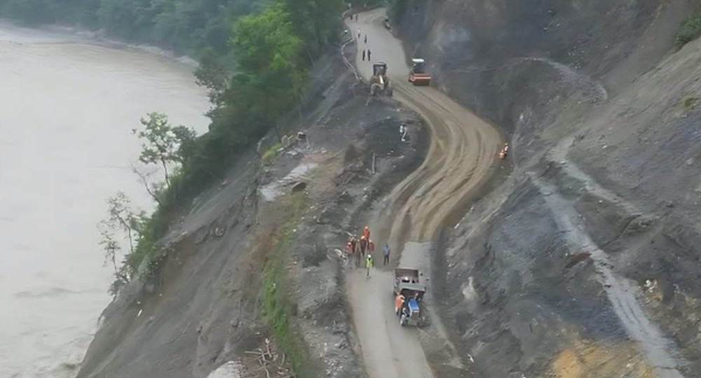 भोलिदेखि पृथ्वी राजमार्गअन्तर्गत कृष्णभिरमा पूर्णरूपमा सवारी सञ्चालन हुने