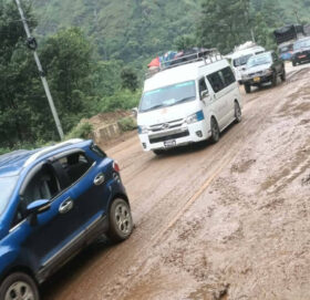 मुग्लिन-नारायणघाट सडक दुईतर्फी सञ्चालनमा आयो