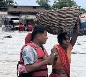 नारायणीको जलसतह बढेपछि सुस्तामा २९ जनाको उद्धार