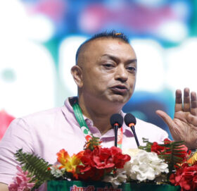 कांग्रेस महाधिवेशनमा गगनको राजनीतिक प्रतिवेदन : निर्वाचनअघि गठबन्धन नगर्ने प्रस्ताव